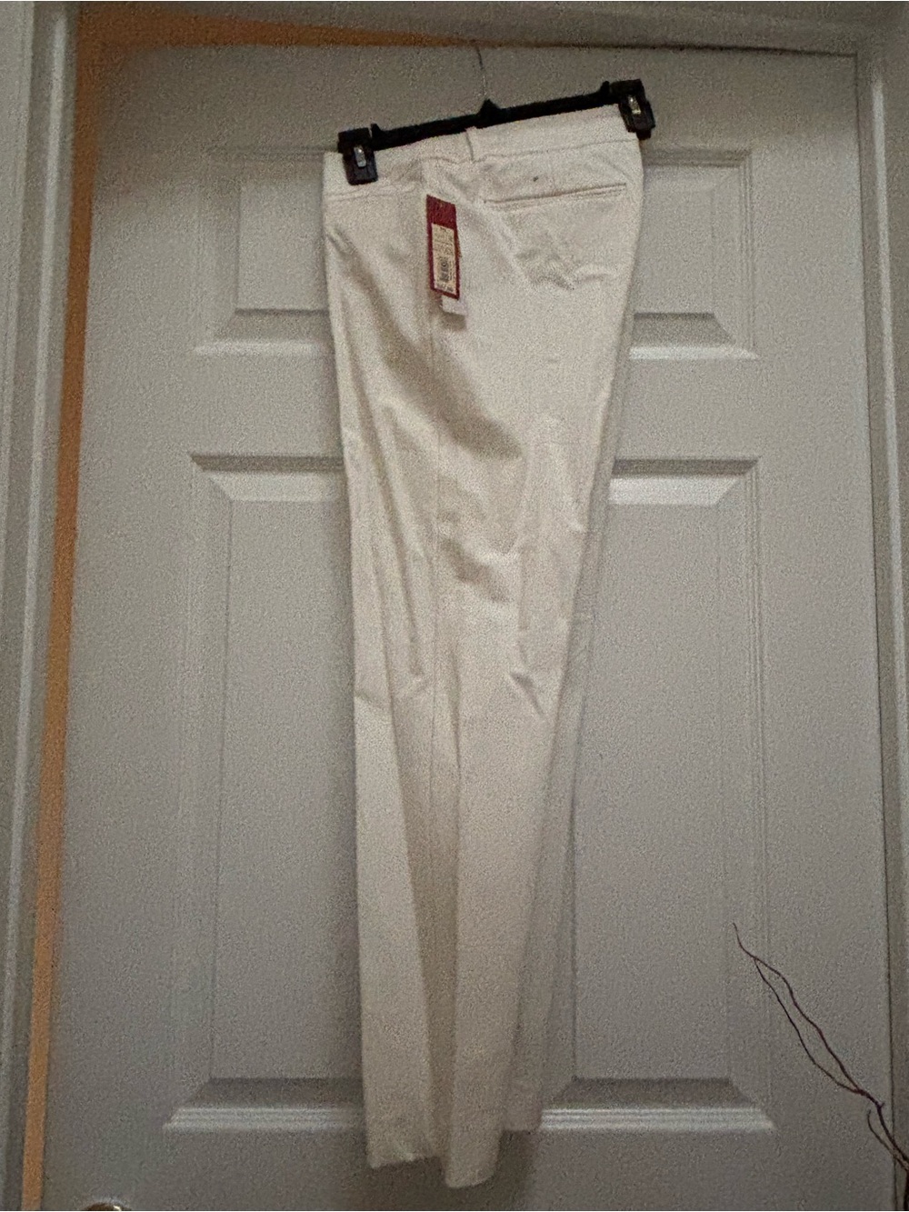 Merona Women’s white capri pants